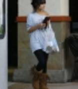 thumb_023 - vanessa hudgens At Nail Garden Sassy