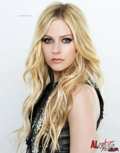 052908-avril-lavigne[1] - Avril Lavigne