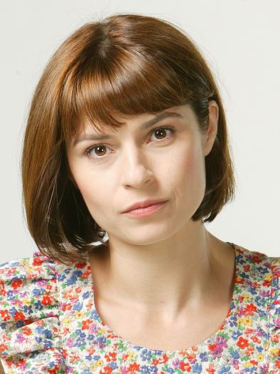 Alina5[1] - regina