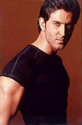 hrithik_roshan (79); Actor indian ce a devenit peste noapte un super star, din cauza filmului de succes "Kaho Naa... Pyaa

