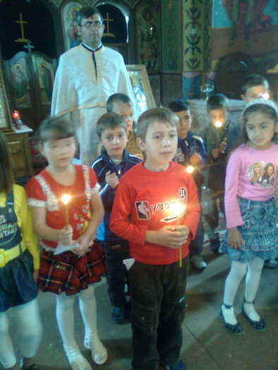 Imagine0062 - Vadastra - programul copiilor la biserica