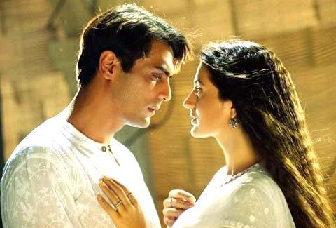 Amisha si Arjun Rampal in Humko Tumse Pyaar Hai-Lumina Ochilor mei-2006 - Amisha Patel