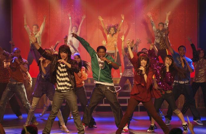 UYUNPQJNEWUFINXQPFU - Camp Rock