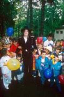 VWDVOPEFNCKOGRRPXIA - michael jackson