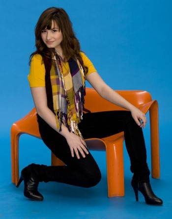 20081108_dig_0264_pro-350x447 - My favorite celebrities