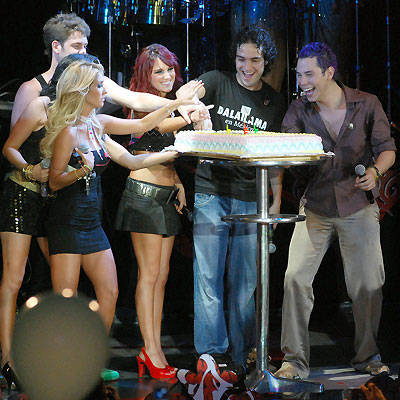 EQOVMQGYBZHQIEMYEGJ - RBD-Rebelde