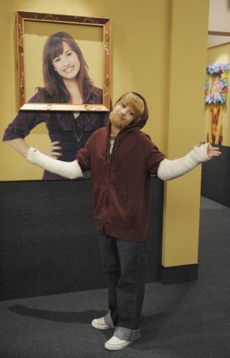 normal_RTN0005616884F - demi lovato