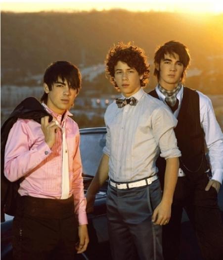 Jonas_39 - JONAS BROTHERS