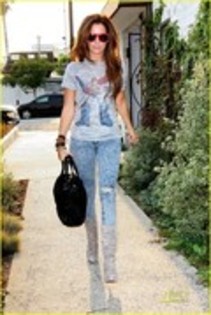 HIHVZEKXJRDVIBGATWS - ASHLEY TISDALE