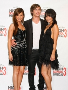 79032_vanessa-hudgens-zac-efron-and-ashley-tisdale-attend-the-premiere-of-high-school-musical-3-seni - Poze ciudate urate haioase etc