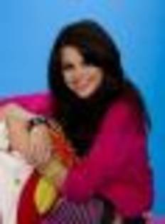 Selena_Gomez_1247602828_4 - Selena Gomez