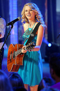 3267660595_dcff4fee1c_m - Taylor Swift