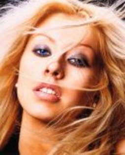 christina_aguilera_50 - Christina Aguilera