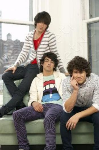 normal_JonasBrosJM008959 - jonas brothers