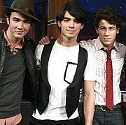 HEUPBDIZUEONGFSWQNB - poze cu jonas brothers