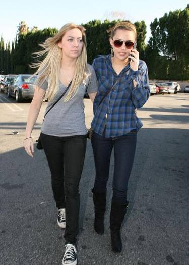 miley_cyrus_has_the_day_off - The Cyrus Sisters