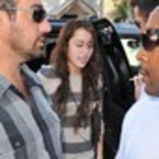 miley-cyrus-418808l-thumbnail_gallery - poze miley 13