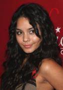 SDMKDZWFROWJOHWTEKD - POZE NOI VANESSA HUDGENS