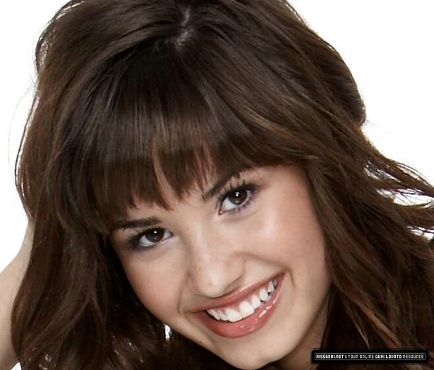 01 - demi lovato