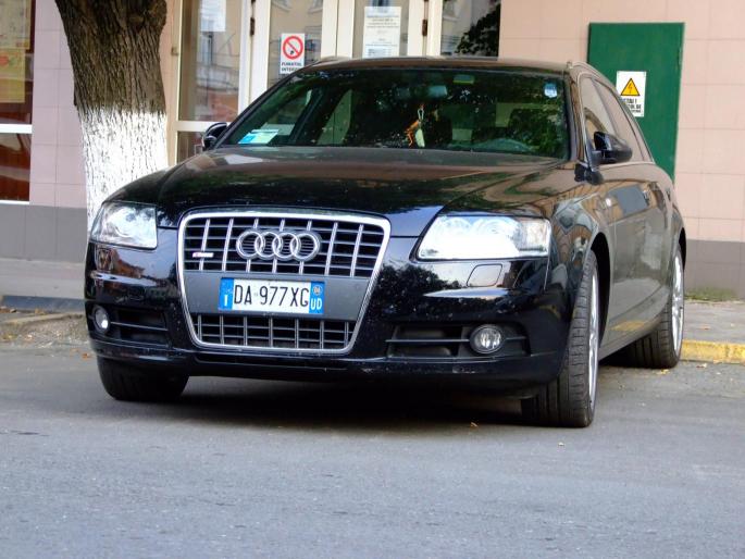 Audi A6 Avant - Foto cu auto