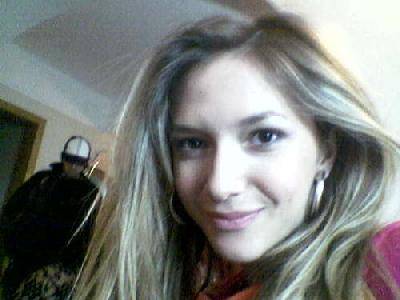 adela aksa la ea 4 - adela popescu in realitate