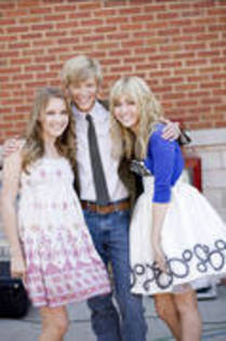 ZOUDKNKTYZDHSXHZCTI - HANNAH MONTANA 3 THE MOVIE