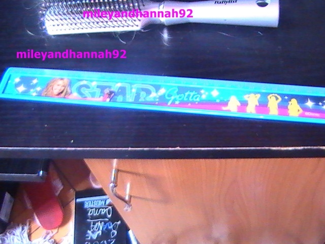 liniar  lung - lucrurile mele cu hannah montana si miley