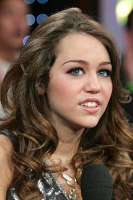 449561l-580x400-n-4f5c5e27 - miley cyrus