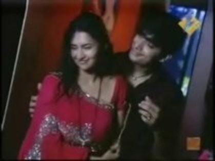 UCUGGGHBSYWMGQMULET - A ta pentru totdeauna poze-Divyanka Tripathi