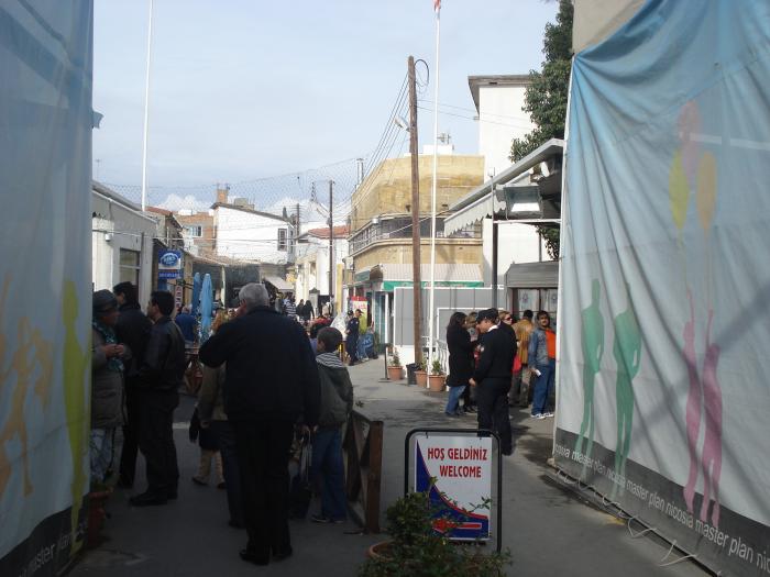 Picture 410; Nicosia de Sud - Granita cu Nicosia de Nord (Turcia)
