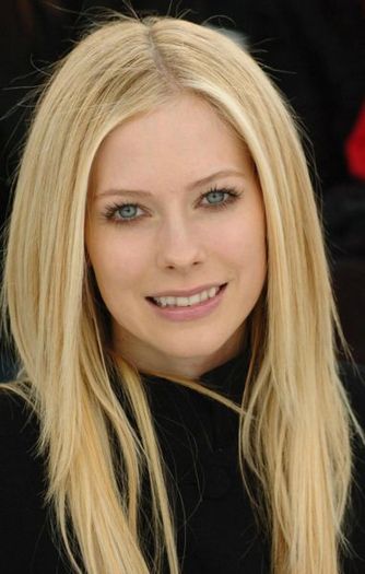 9 - Avril Lavigne