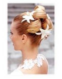 LNWUVNTDQXCXWHJRUBJ - care coafura