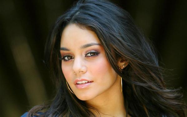 Vanessa_Hudgens_1247602666_4[1] - club vanessa hudgens