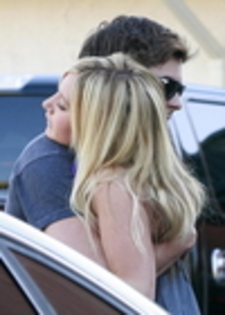 thumb_018 - ASHLEY TISDALE SI ZAC EFRON 3 NOIEMBRIE 2009