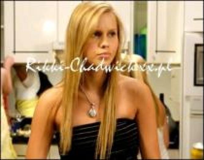 JNAHYGGNHNGZSACHHOW - poze cu emma