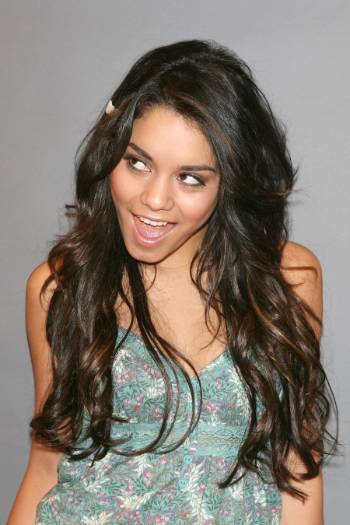 048dk1 - Vanessa Hudgens Sedinta foto