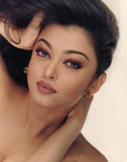 Aishwarya-Rai, (77)