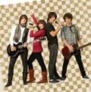 JDLRCRKZBZTYOCBEKJQ[1] - poze camp rock