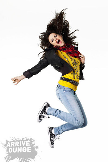 FVFEVDEIEQBPBPPAFWE - Selena Gomez