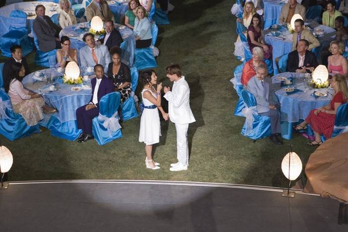 HIGHSCHOOLMUSICAL2_318 - Vedete Vavorite