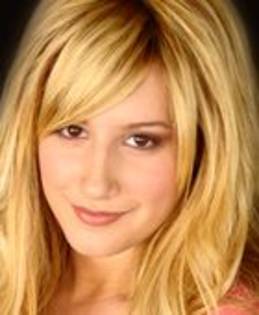 127 - poze ashley tisdale