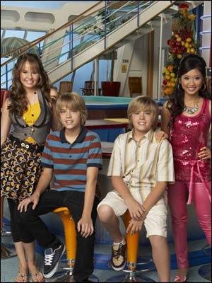 suite-life-deck-300 - Zack and Cody the suite life on deck