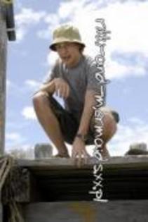 UXAYSTBOXFDNUGTOKKU - H2O just add water