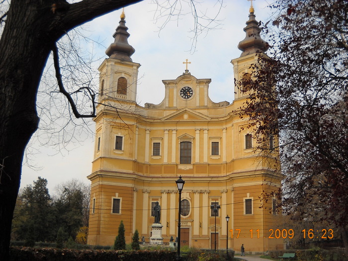 ORADEA 467; CATEDRALA CATOLICA
