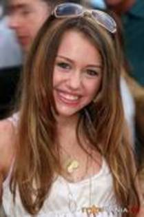 GZHJLVASPJGAEJOKZGV - Hannah Montana-Miley