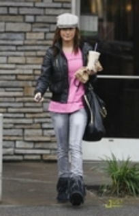 WEDWZNIJLIJLZAJRTNB - ASHLEY TISDALE CANDIDS