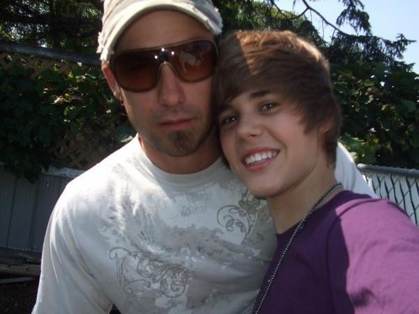 justin si tatal lui - Justin bieber  family