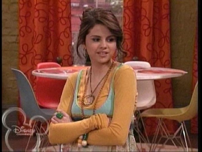 Selena Gomez - wizards of waverley place THE MOVE