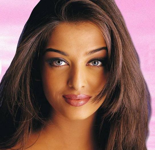 Aishwarya_Rai_beautiful_eyes_C9FMQ5