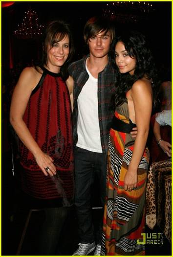 zanessa-fredericks-of-hollywood-32 - zanessa